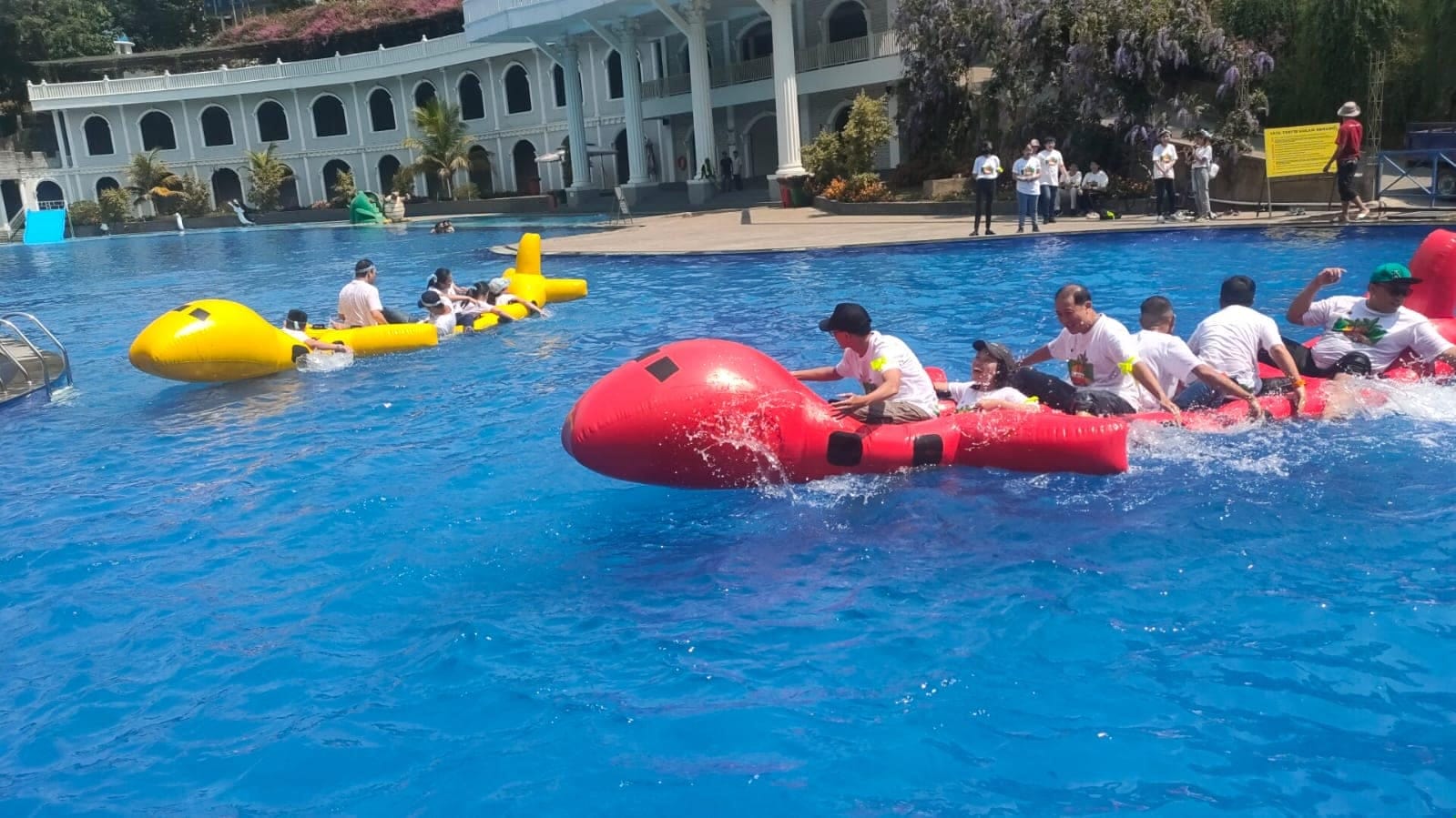 Aktivitas fun games Inflatable untuk gathering karyawan